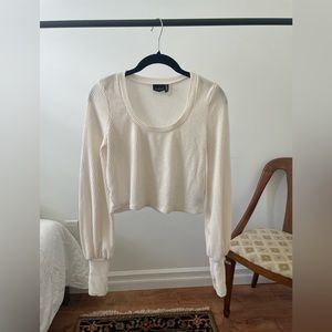 Long sleeve ribbed crop top